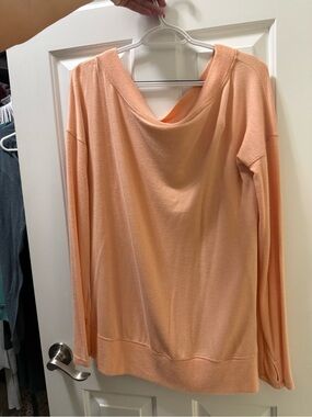 Athleta light Peach Long Sleeve Draped Neck Barre Top, one shoulder, medium tall